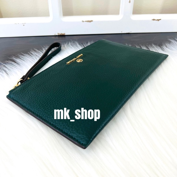 Michael Kors Jet Set Charm Large Zip Clutch Wristlet - Picture 5 of 10